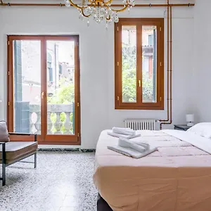  Apartment Cannaregio Romantic View Italy